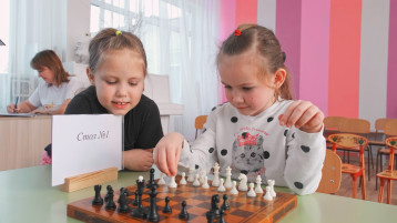 Олимпийские игры в шахматы и шашки Олимпийские игры в шахматы и шашки.